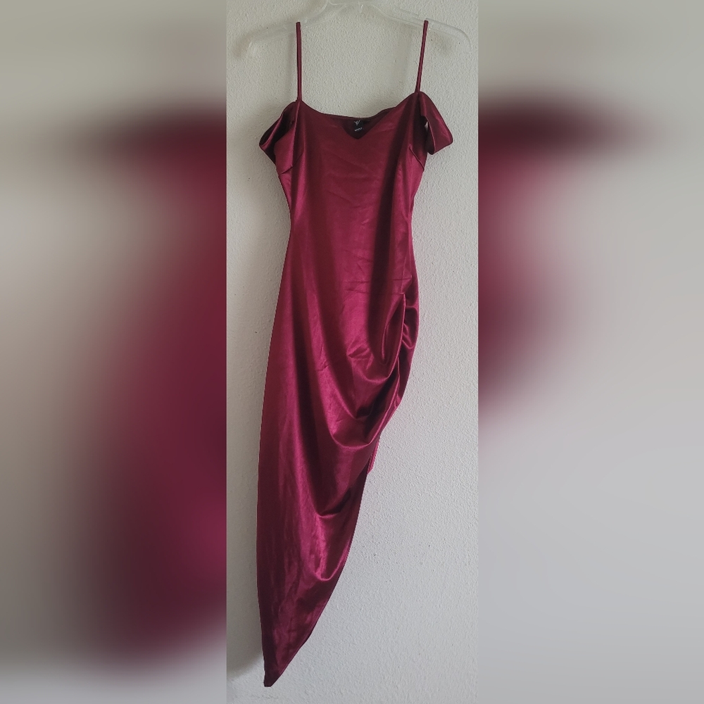 Windsor Sz Small Burgundy Asymmetrical Satin Slip Dress